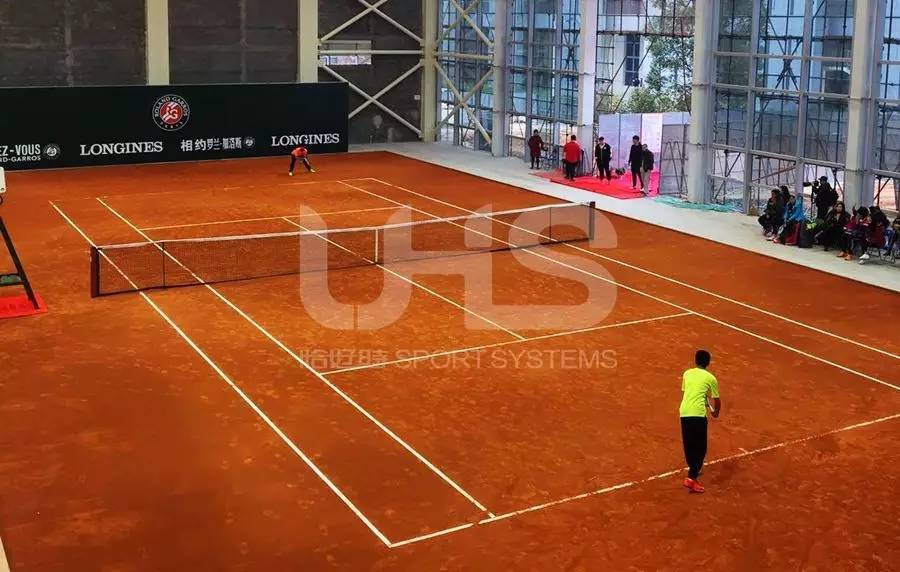 红土网球场华丽面世南昌法网外卡赛九游会·j9网站恰好时欧洲传统(图2)